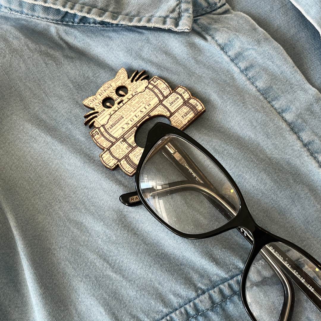 Cat on Books Glasses Brooch (5 Colors)