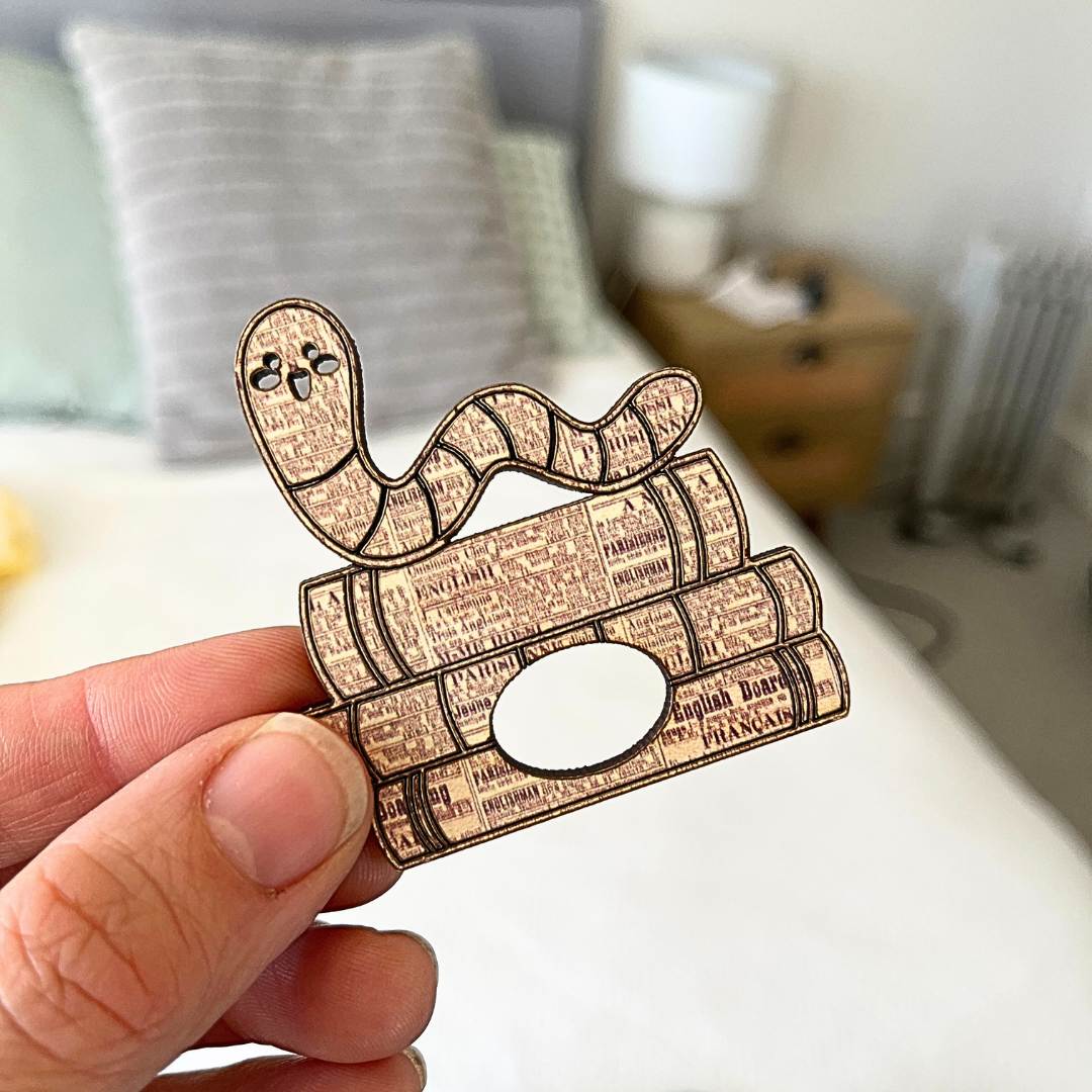 Book Worm Glasses Brooch (5 Colors)