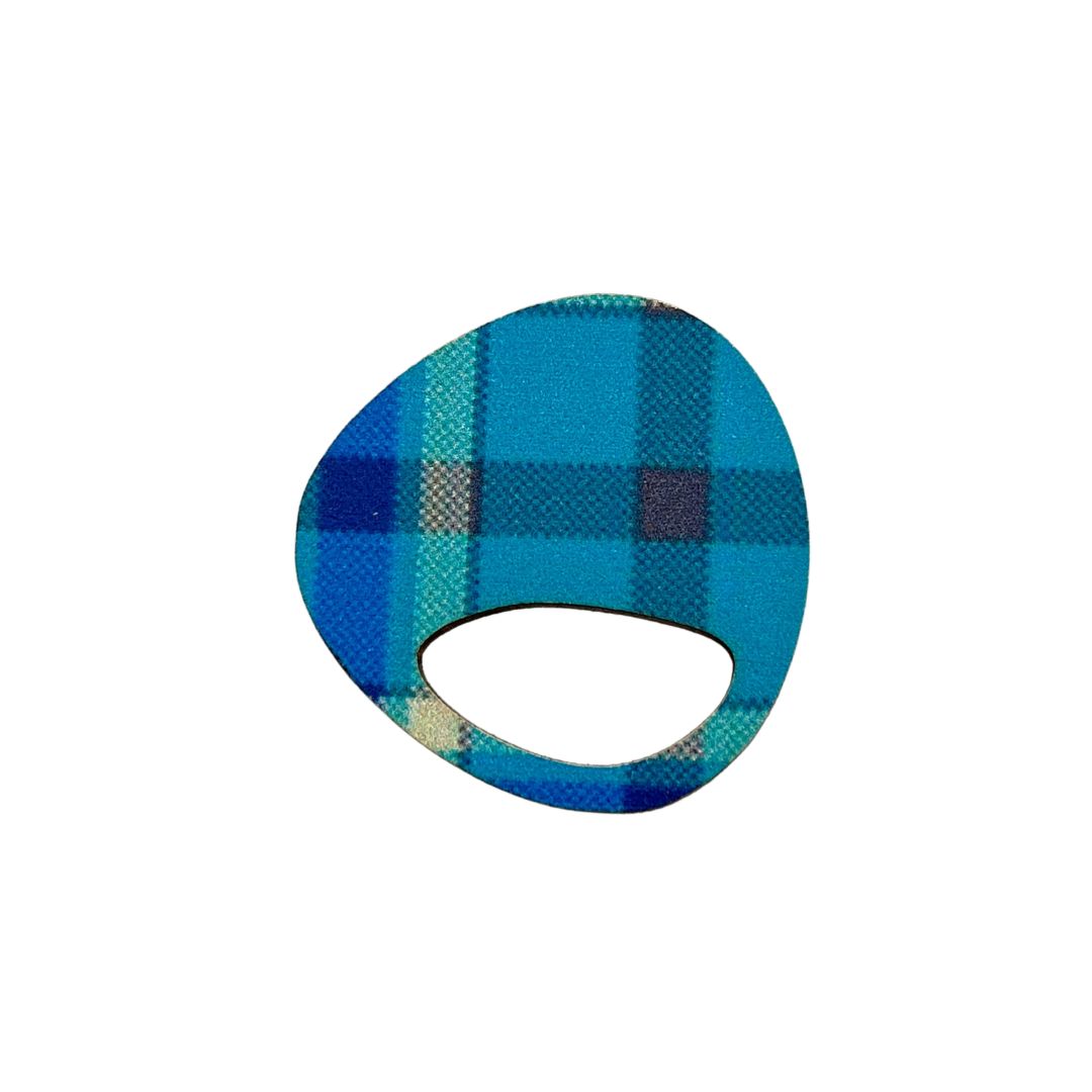 Tartan Glasses Brooch (2 Colors)