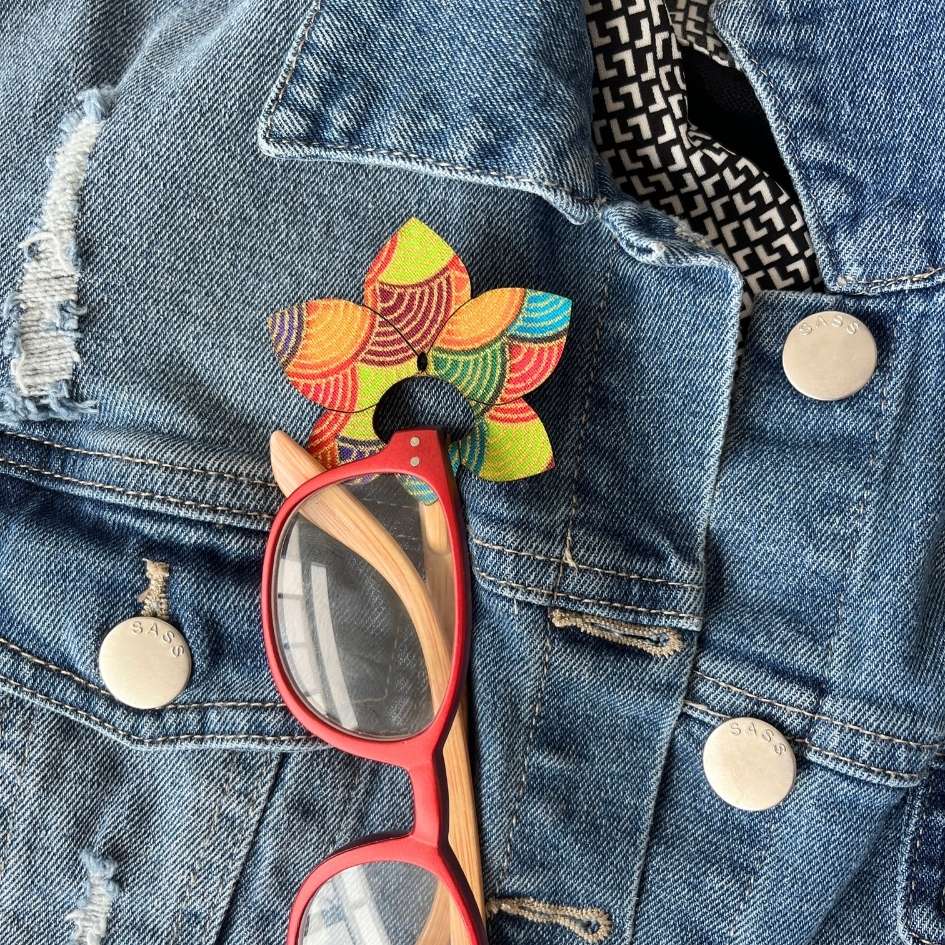 Orchid Glasses Brooch (8 Colors)