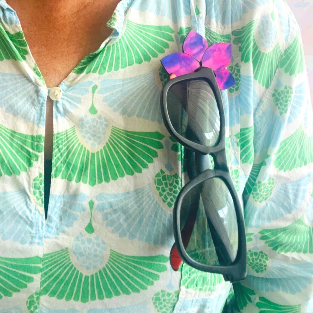 Orchid Glasses Brooch (8 Colors)