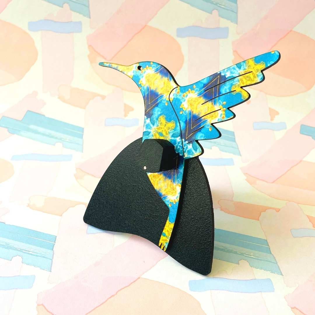 Hummingbird Glasses Stand