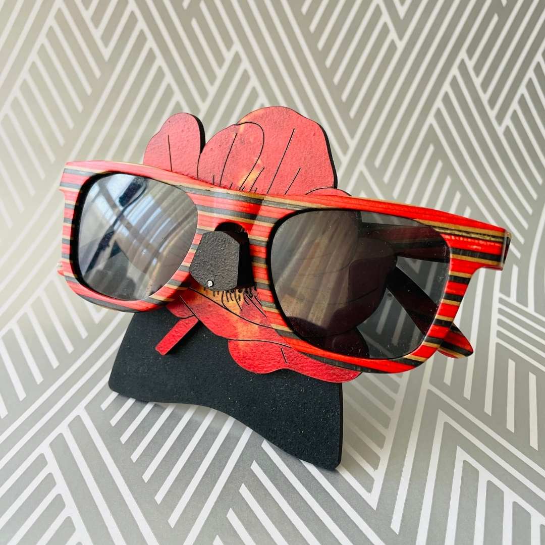 Red Poppy Glasses Stand