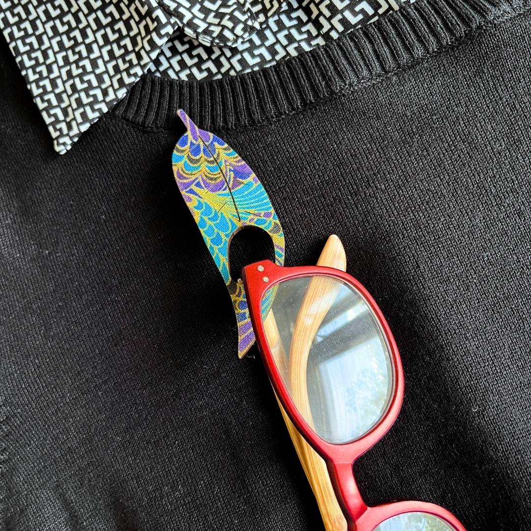 Gum Leaf Glasses Brooch (8 Colors)