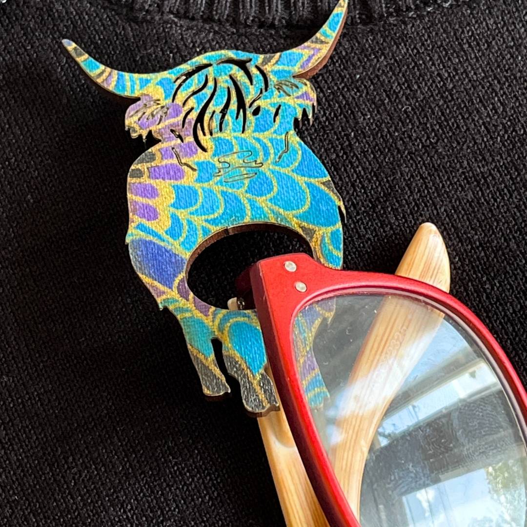 Highland Cow Glasses Brooch (8 Colors)