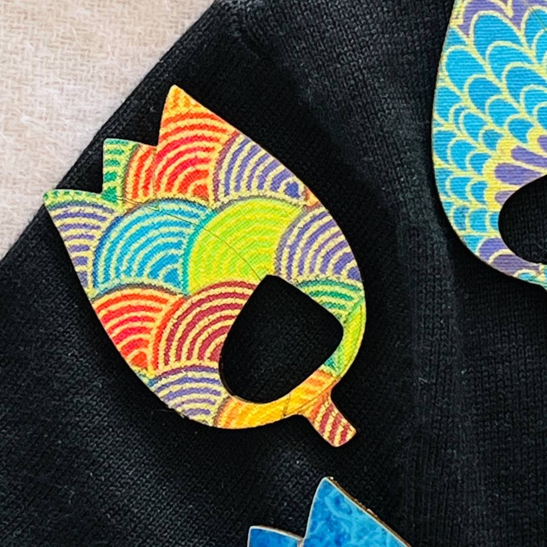 Tulip Glasses Brooch (5 Colors)