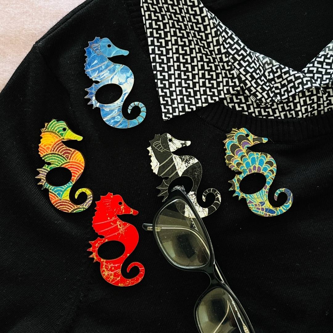 Seahorse Glasses Brooch (5 Colors)