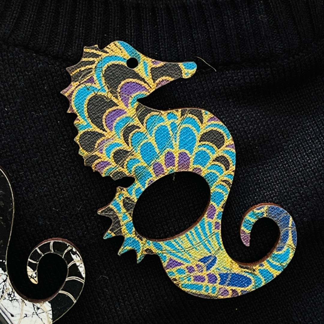 Seahorse Glasses Brooch (5 Colors)