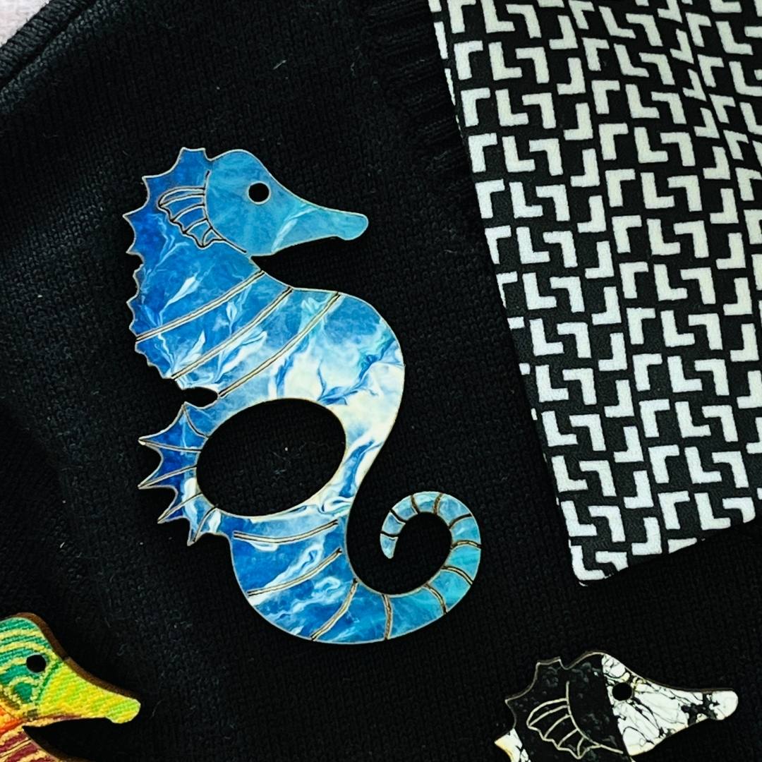 Seahorse Glasses Brooch (5 Colors)