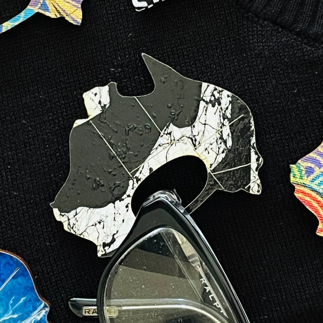 Australia Glasses Brooch (5 Colors)