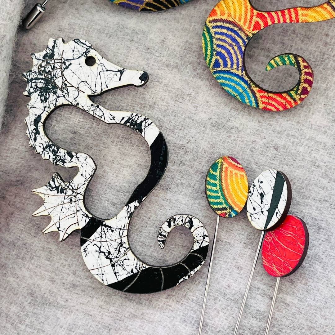 Seahorse Scarf Pin (5 Colors)