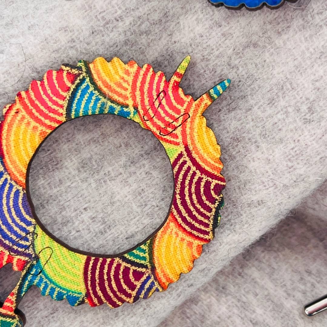 Knitting & Wool Scarf Pin (5 Colors)
