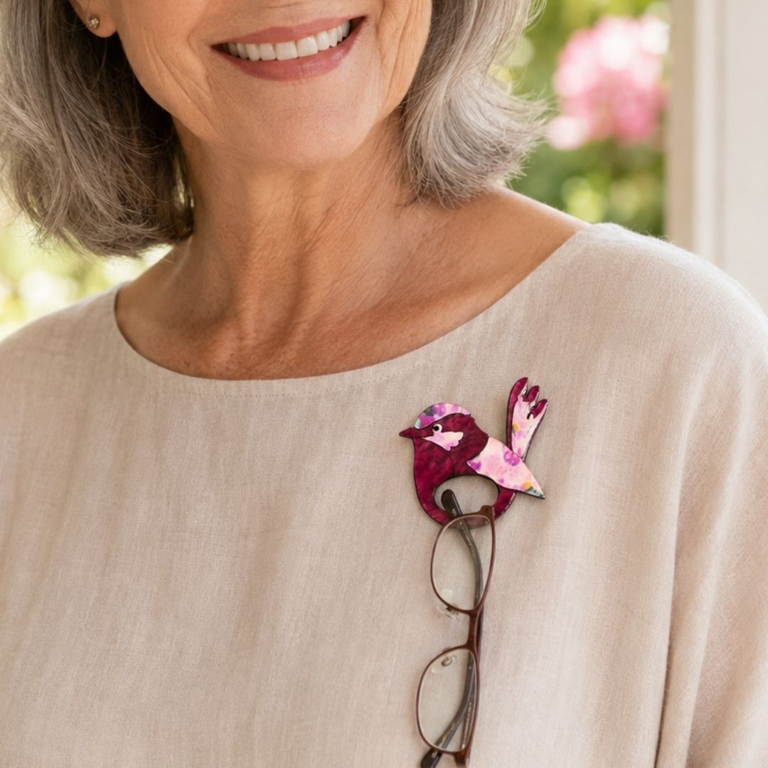 Dark Pink Wren - Dual Layer Glasses Brooch