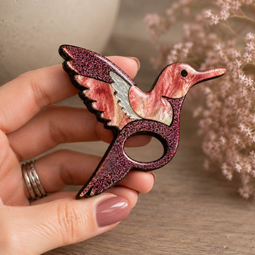 Hummingbird - Dual Layer Glasses Brooch