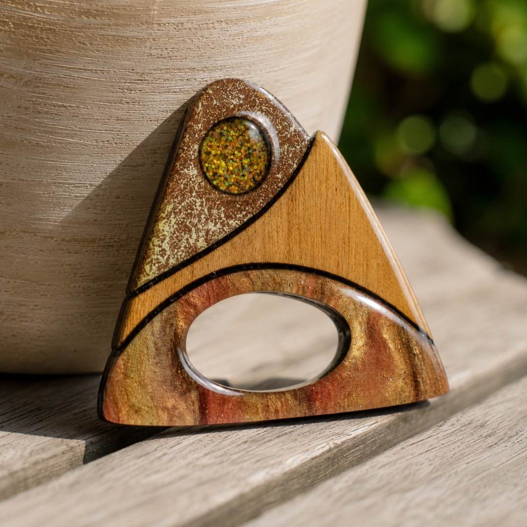 Wooden Zenith - Dual Layer Glasses Brooch