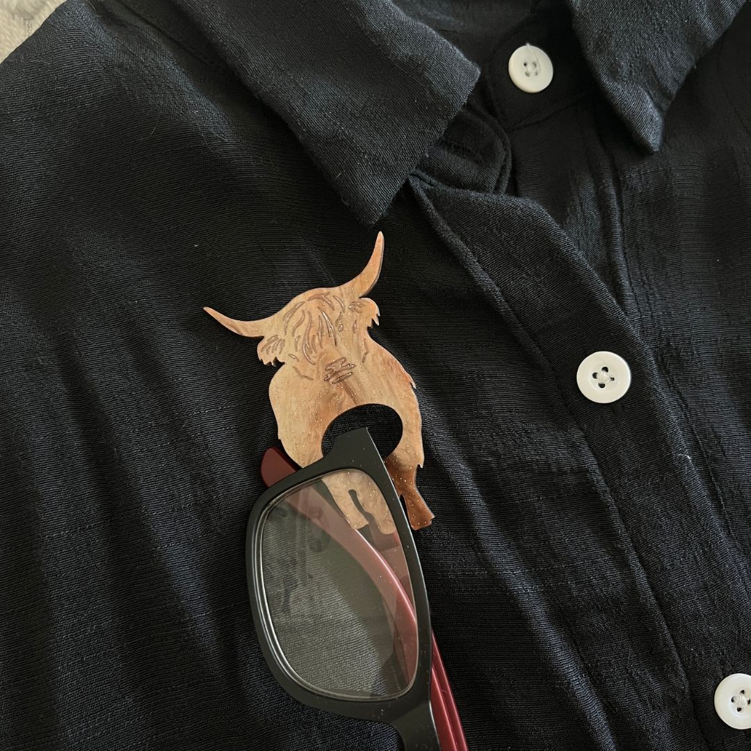 Highland Cow Glasses Brooch (5 Colors)