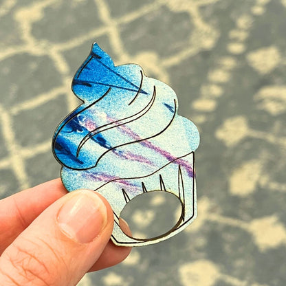 Cupcake Glasses Brooch