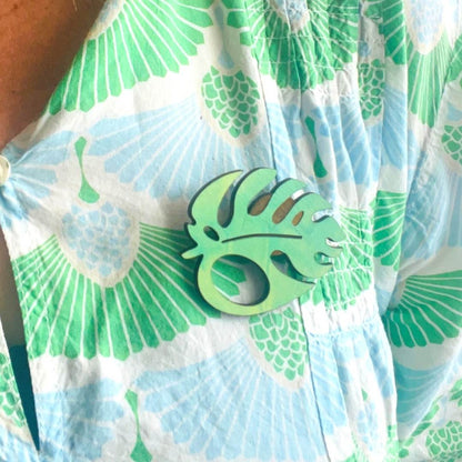 Monstera Leaf Glasses Brooch
