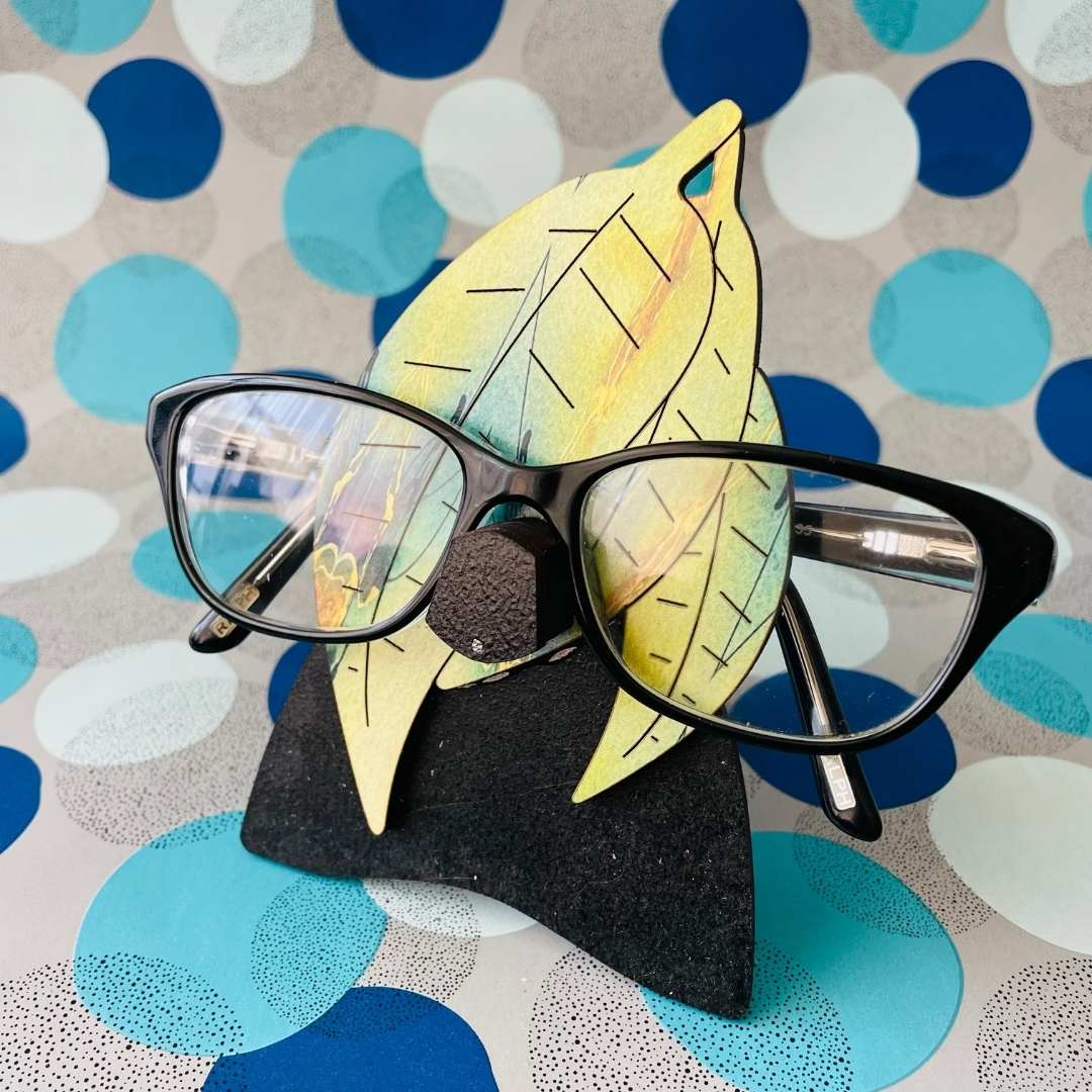 Gum Leaf Glasses Stand