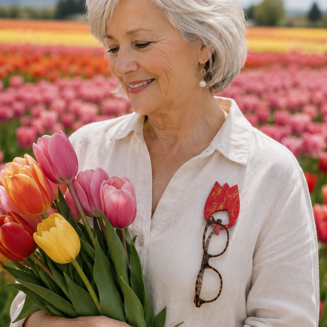 Tulip Glasses Brooch (8 Colors)