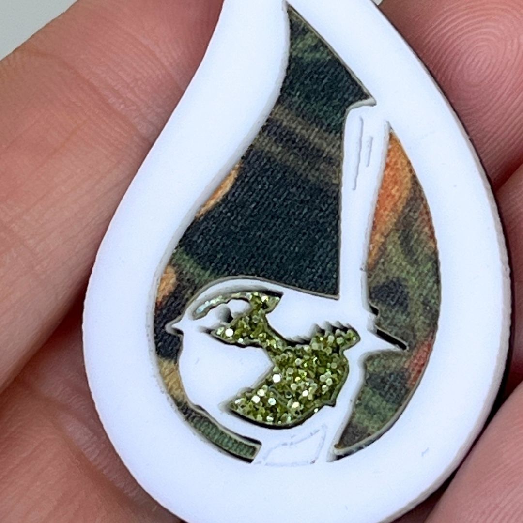 Green 'Rain Wren' Pendant (FREE Brooch)