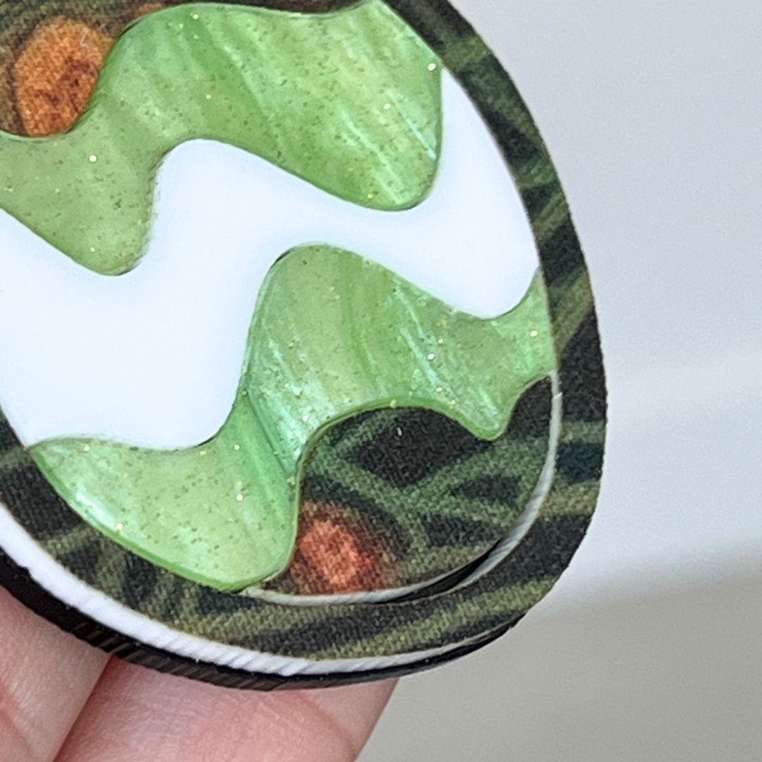 Green 'Echo' Pendant (FREE Brooch)