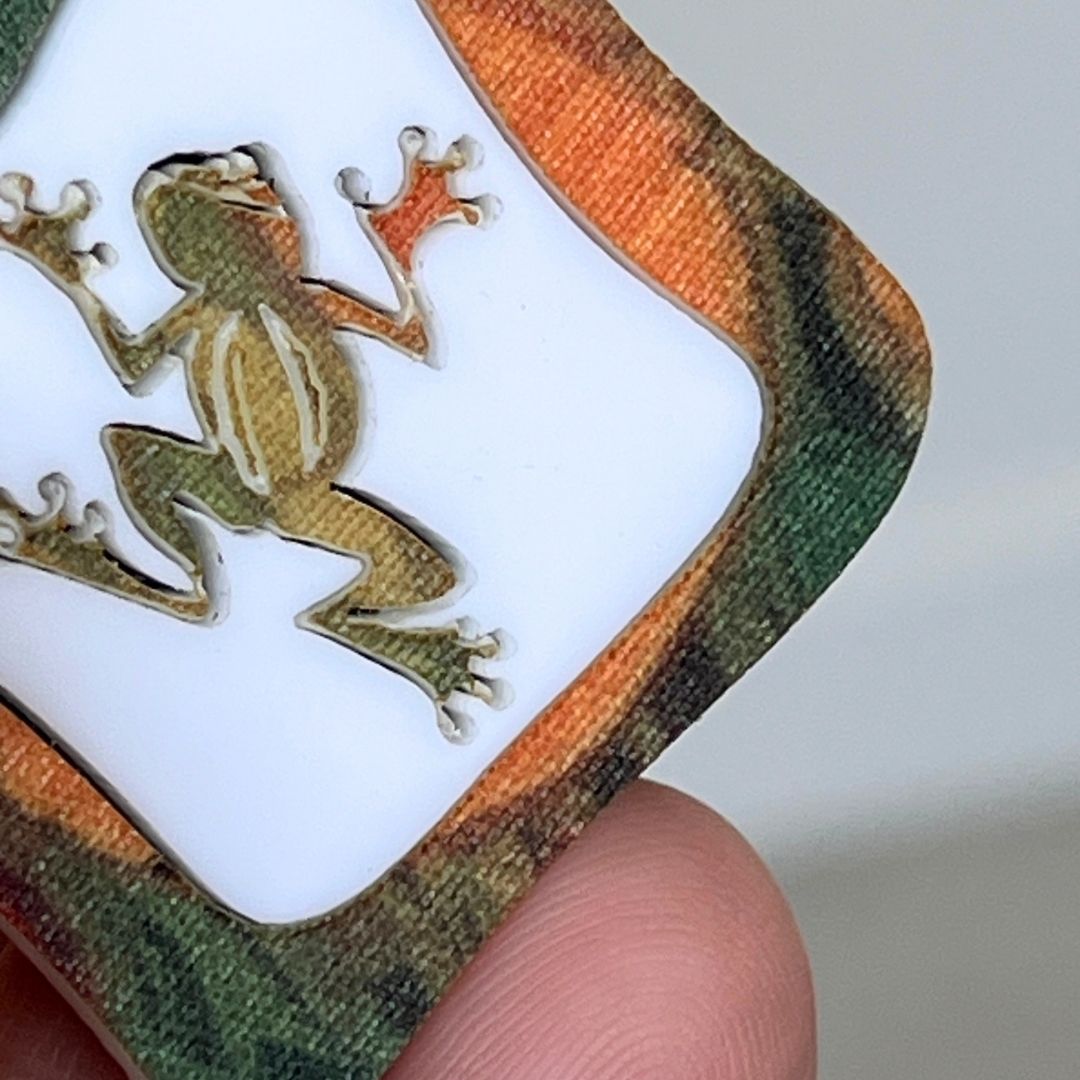Green 'Diamond Frog' Pendant (FREE Brooch)