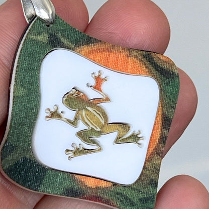 Green 'Diamond Frog' Pendant (FREE Brooch)