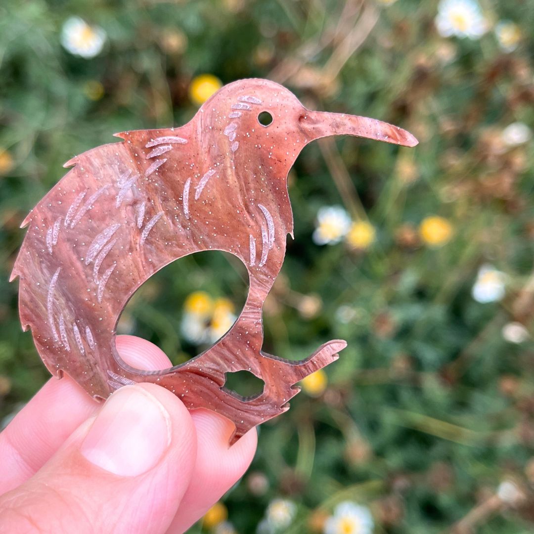Kiwi Glasses Brooch (4 Colors)