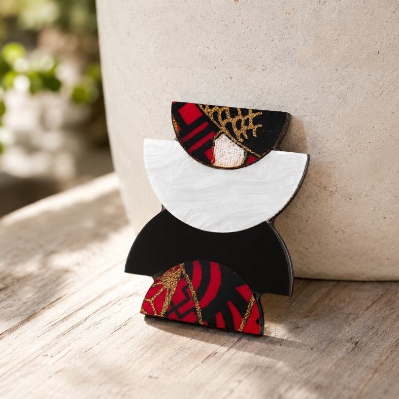 'Alma Stack' Magnetic Brooch