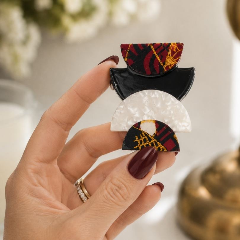 'Alma Stack' Magnetic Brooch