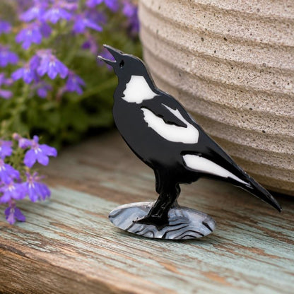 'Magpie' Magnetic Brooch