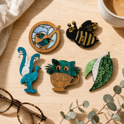 'Framed Wren' Magnetic Brooch