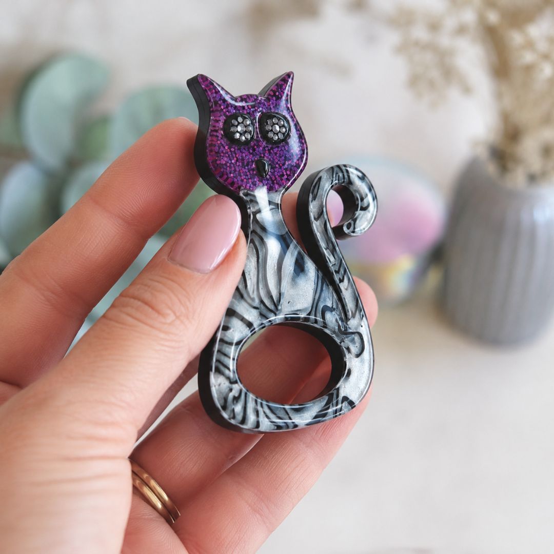 Midnight Cat - Dual Layer Glasses Brooch