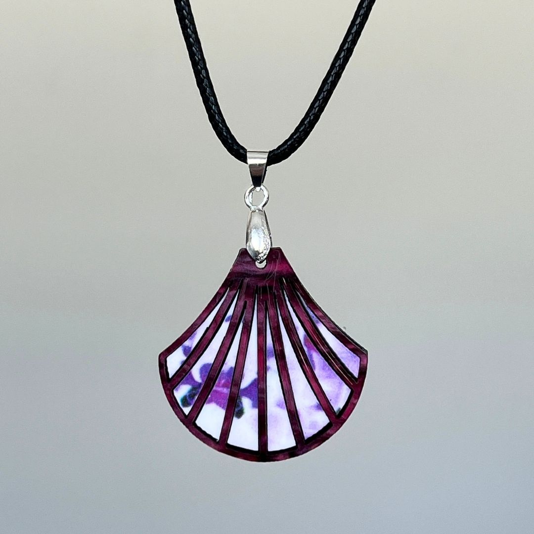 Pink 'Tilly' Pendant (FREE Brooch)