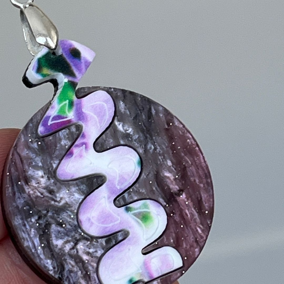 Pink 'Mila' Pendant (FREE Brooch)