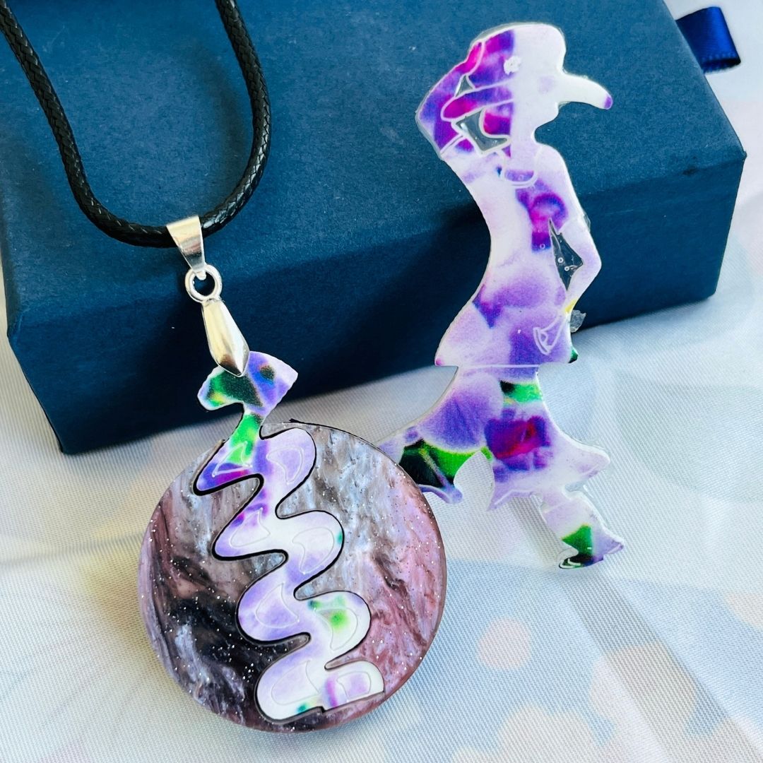 Pink 'Mila' Pendant (FREE Brooch)