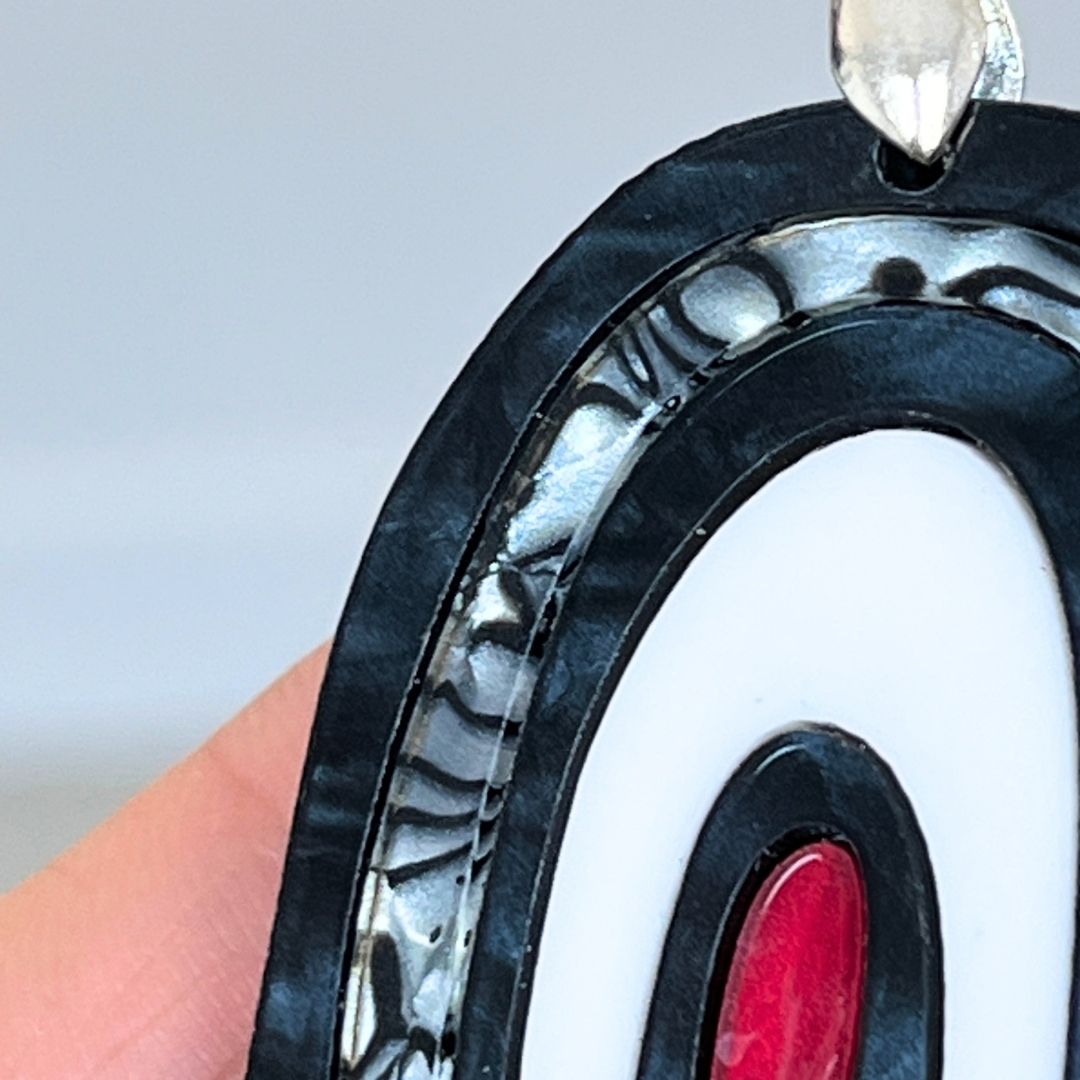 Red & Black 'Tara' Pendant (FREE Brooch)