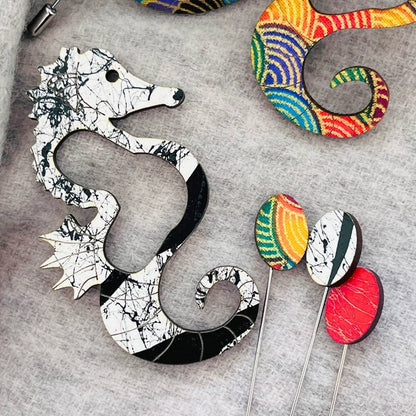 Seahorse Scarf Pin (5 Colors)