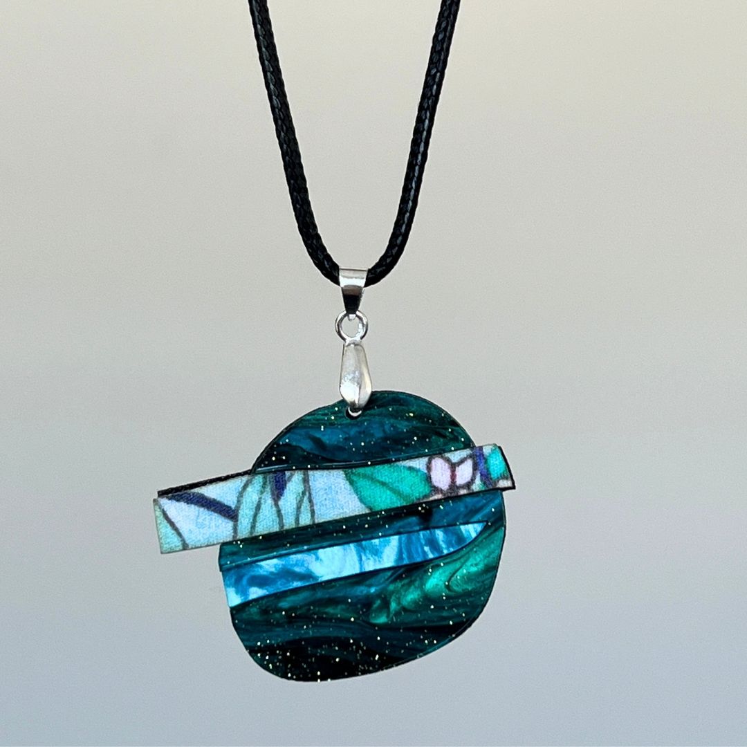 Turquoise 'Ellie' Pendant (FREE Brooch)