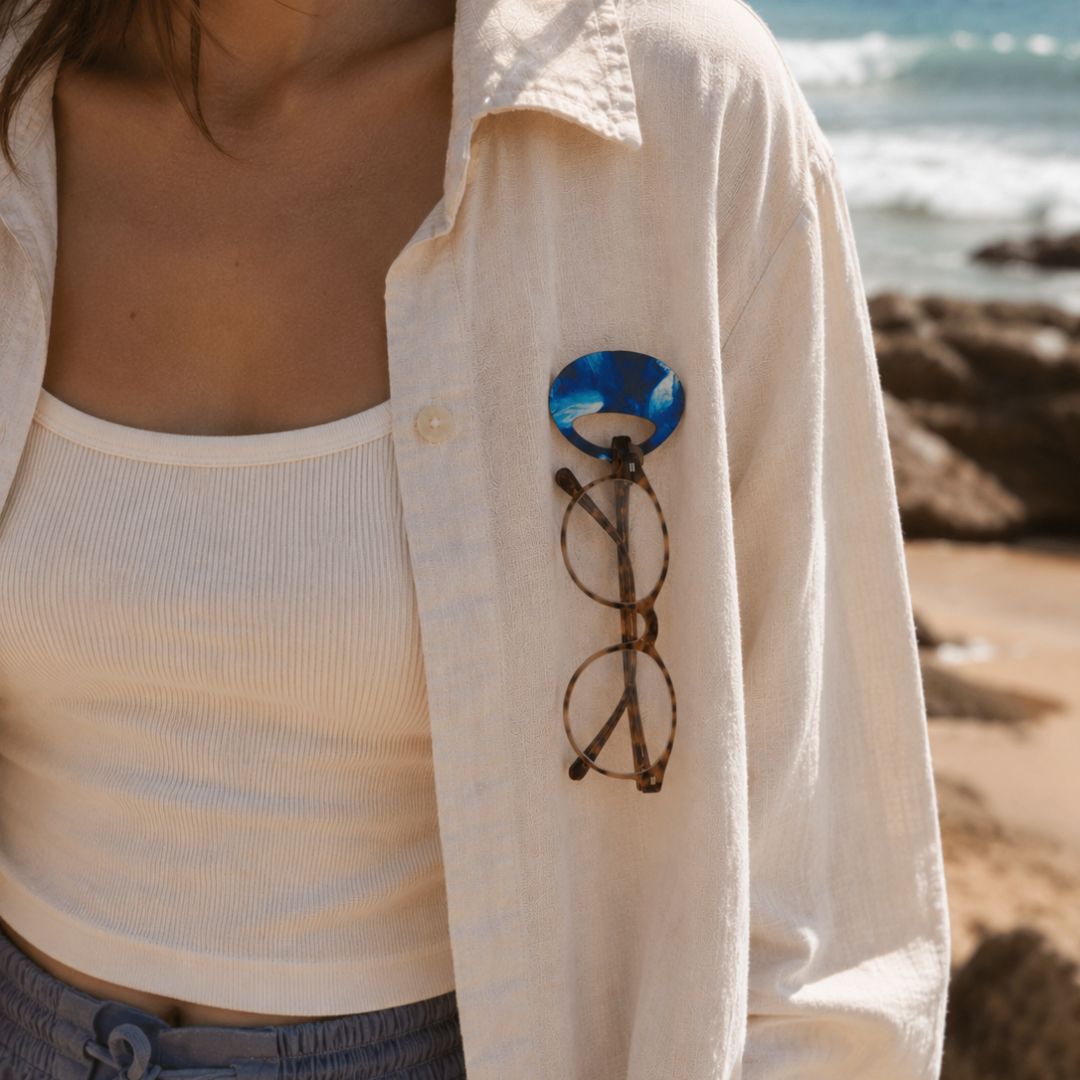 Pebble Glasses Brooch (5 Colours)