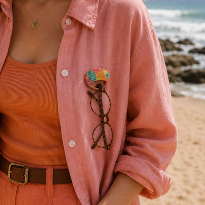 Pebble Glasses Brooch (5 Colours)
